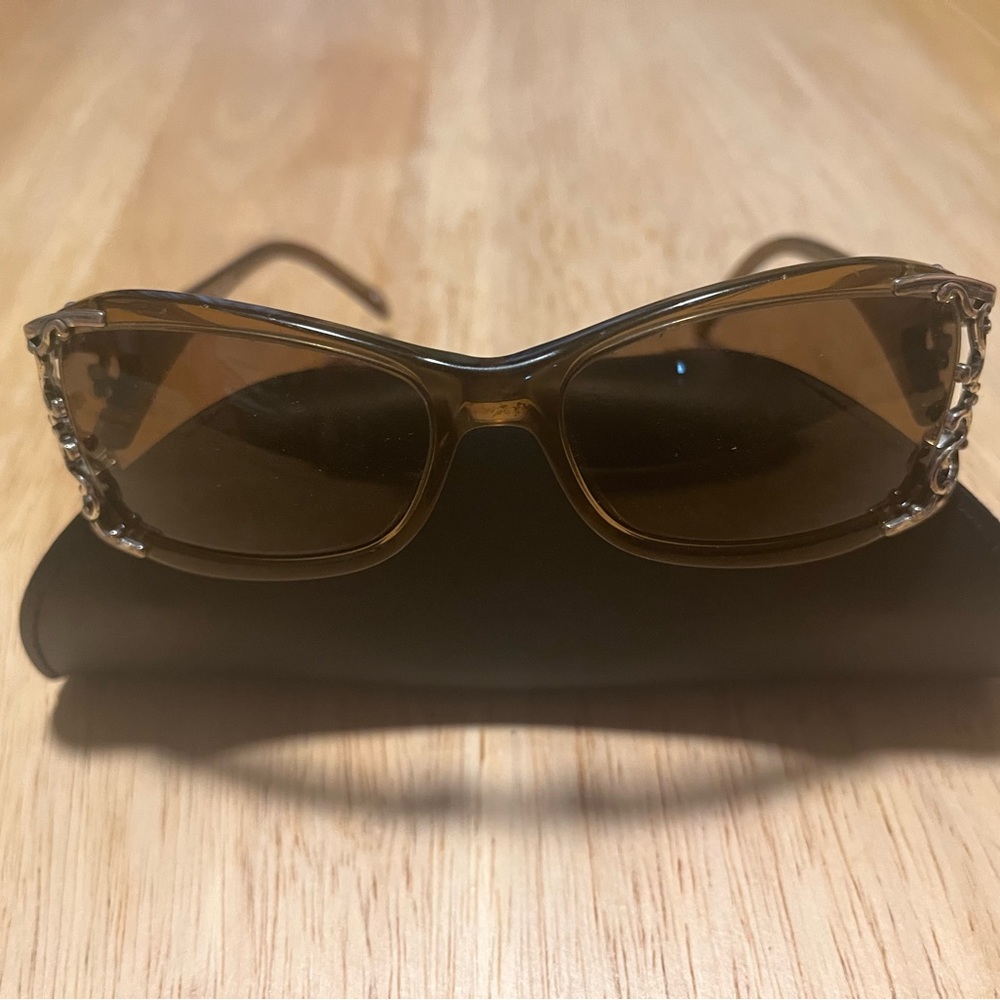 Women’s sunglasses